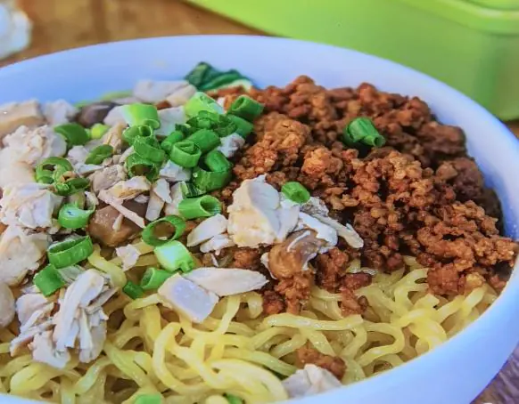 Bakmi Campur (Mix Meat Noodle) by My Delight