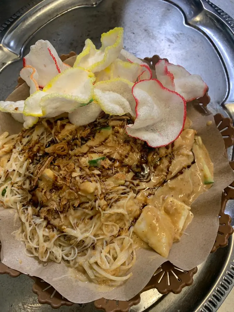 Ketoprak (Vermicelli W/Peanut Sauce) by My Delight