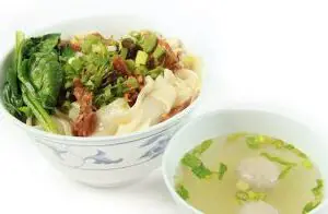 Kwetiaw/Bihun Ayam (Boiled Rice Noodles/Vermicelli with Chicken, Mushroom & Vegies on Top)