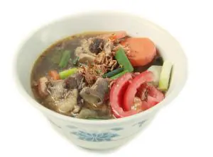 Sop Buntut (Oxtail Soup with Vegetables Shallots & Fried Onions)