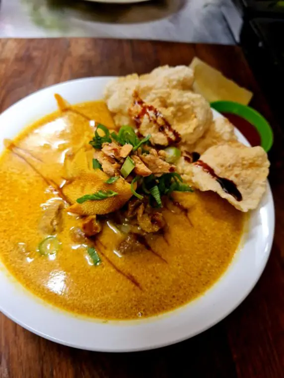 Soto Betawi (Beef & Tripe in Light Coconut Milk)