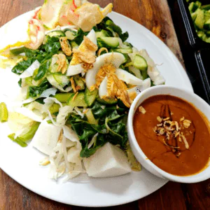 Gado Gado Betawi (Steamed Vegetables served with Peanut Sauce)