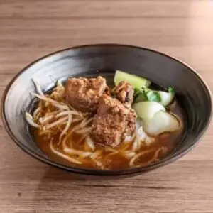 Noodle beef soup