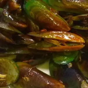 Kerang/Pipieh Goreng Mentega (Stir Fried Mussels/Pipies) by The Sawah