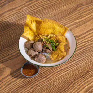 Bakso Kuah (Meatball soup, tofu, egg noddles, vermicelli, wonton crisps) by Ria Ayam Penyet