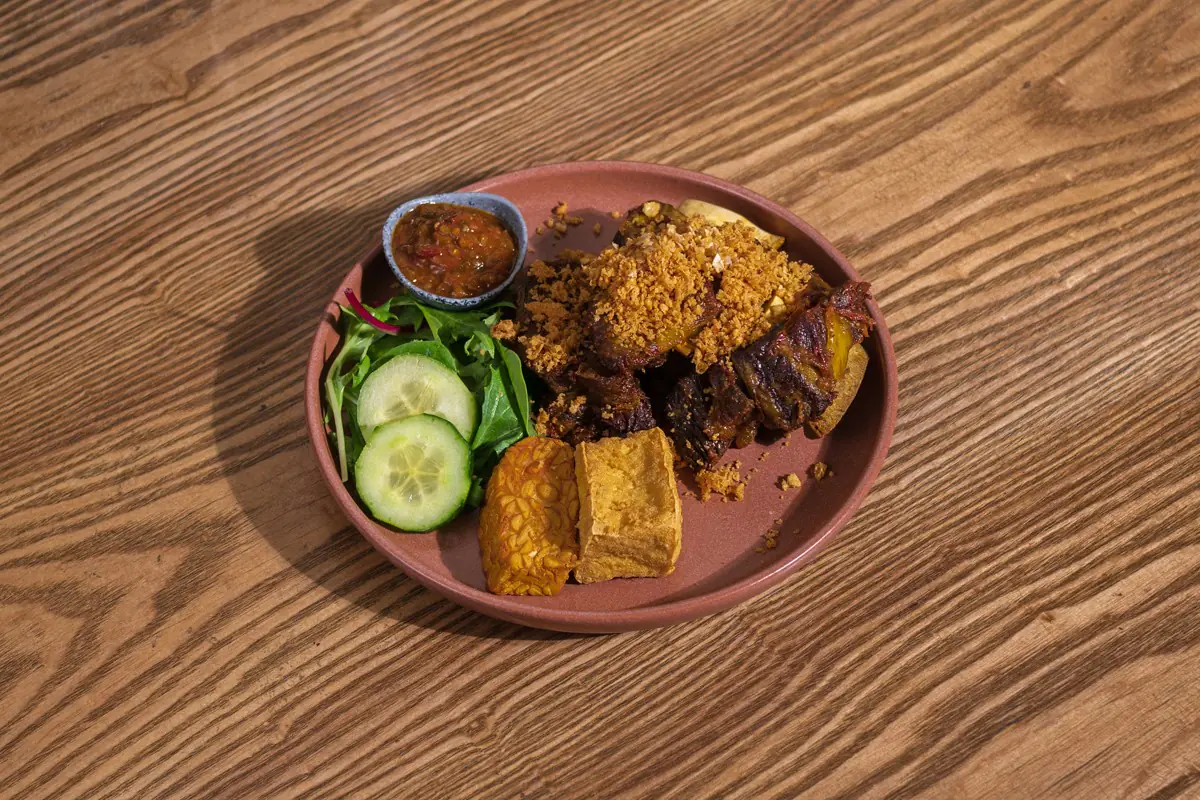 Iga Penyet (Fried Beef ribs, tofu, tempeh, spiced crumbs, belachan chilli)